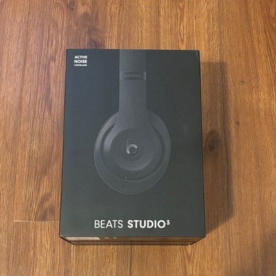 Beats Studio 3 empty box