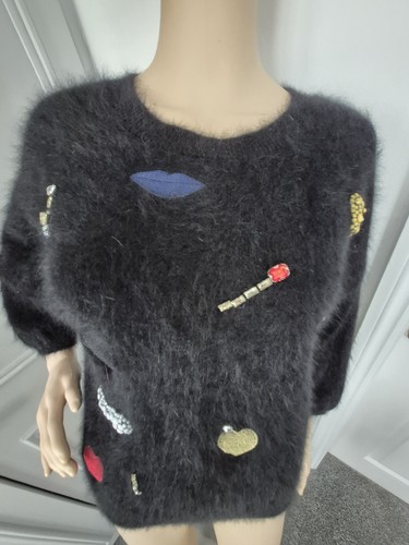 Stunningly Beautiful Ladies Luxurious Angora Jumper With Stylish Shapes. - Picture 6 of 11