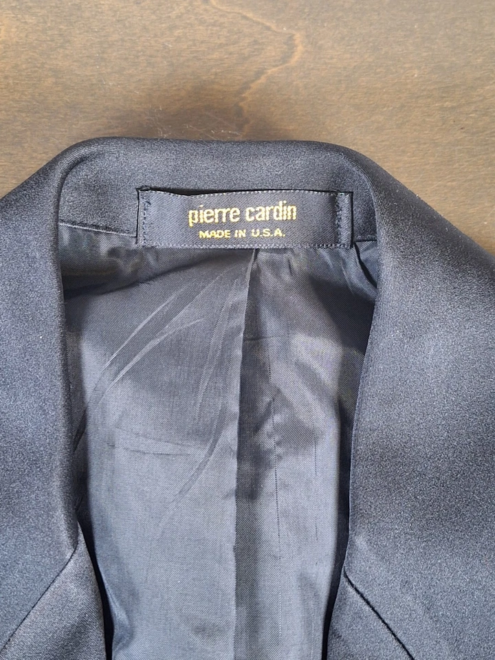 Chaqueta Esmoquin Pierre Cardin Talla 34S Rayas Negras Solapas Satinadas Muescas Foto 4 de 4