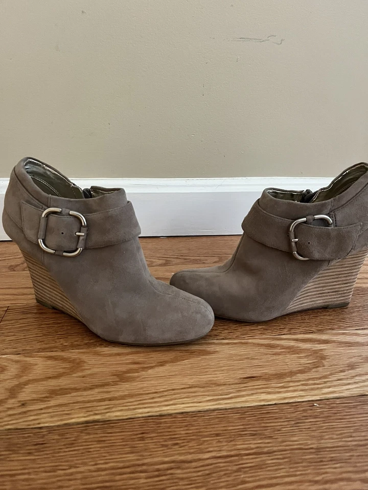 Banana Republic Taupe Suede Wedge Booties Size 5 1/2 US - Image 2 of 2