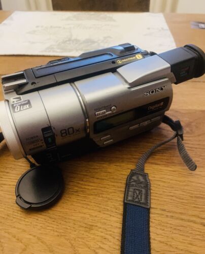 Sony DCR-TR7000E PAL Digital 8 (Hi8, Video8 kompatibel) Handycam Camcorder "TOP" - Bild 2 von 7