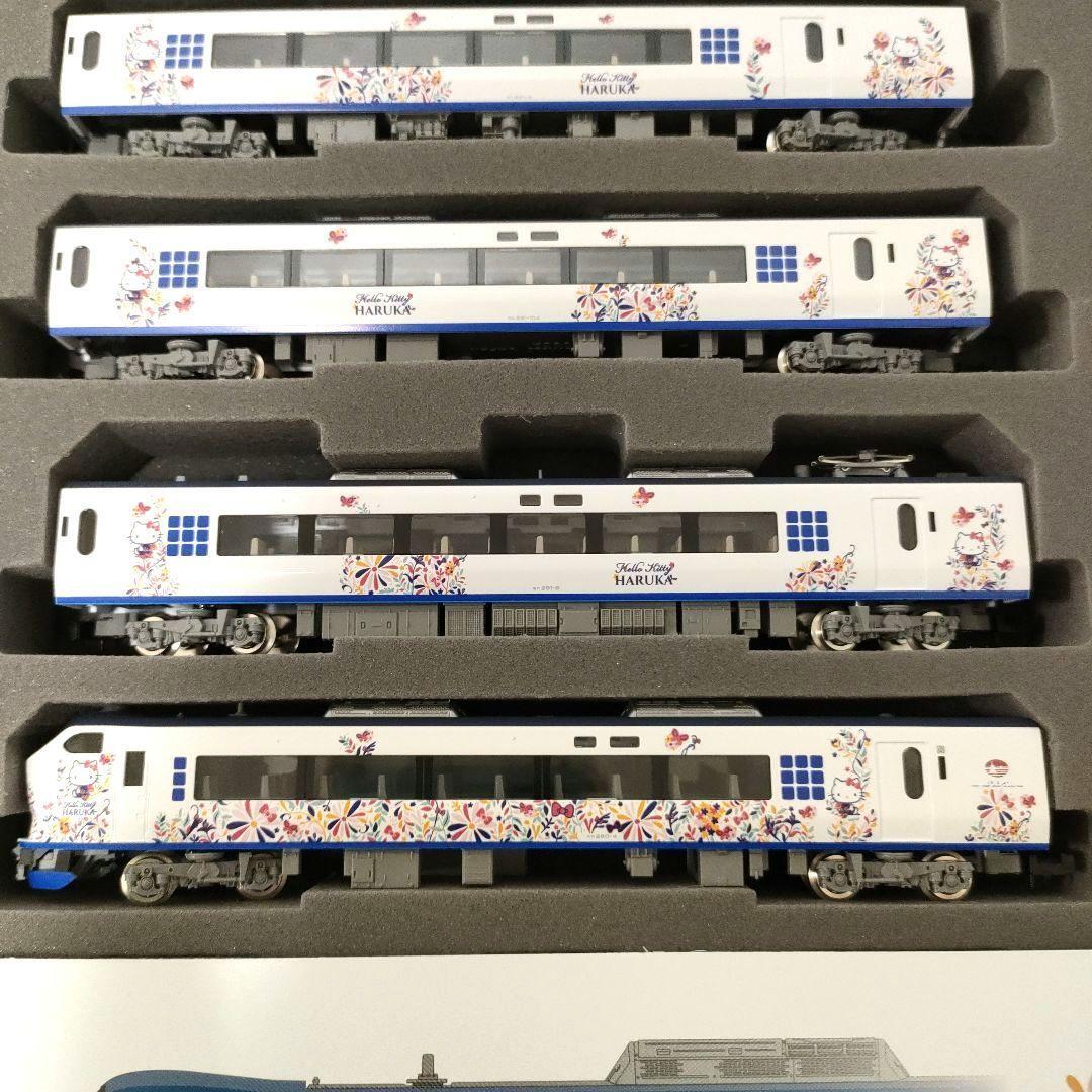 文机　新品 JR 281系特急電車(ハローキティ はるか・Butterfly)セット｜製品
