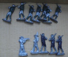 Lot of 12 Vintage Flat Cast Lead Metal Soldier Figures 1 3/4" Tall