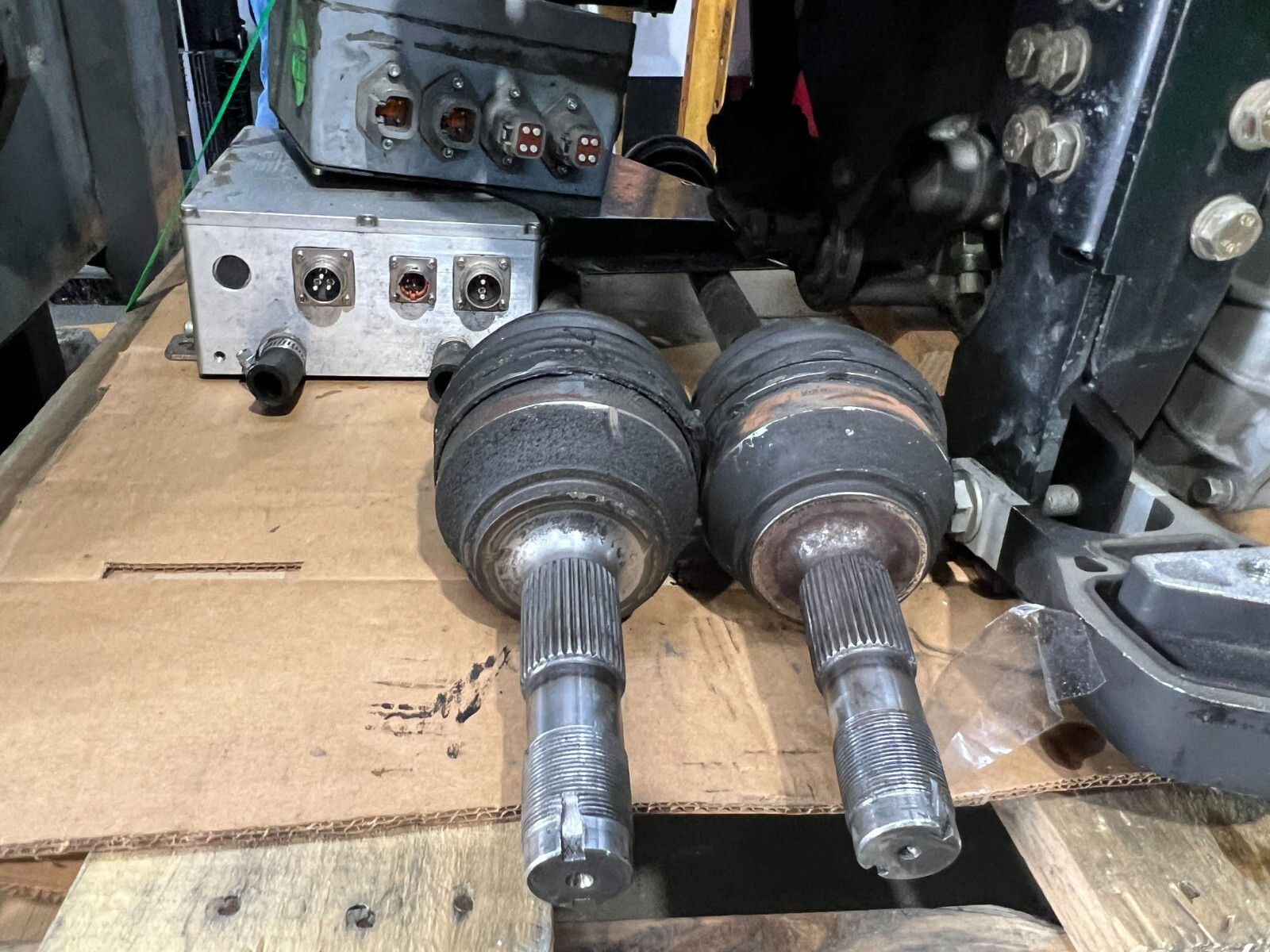 Zenith Motors Electric Van Powertrain UQM PP135 Motor eBay