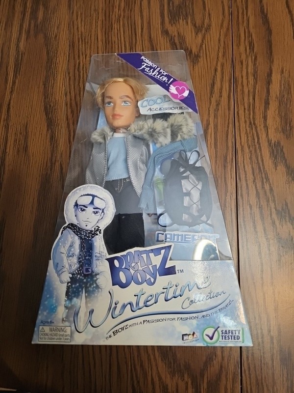 Rare Bratz Cameron Wintertime BNIB Sealed 2008