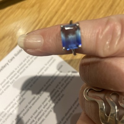 Rosie Fortescue - Ring Blaubeere Wassermelone Turmalin im Kissenschliff