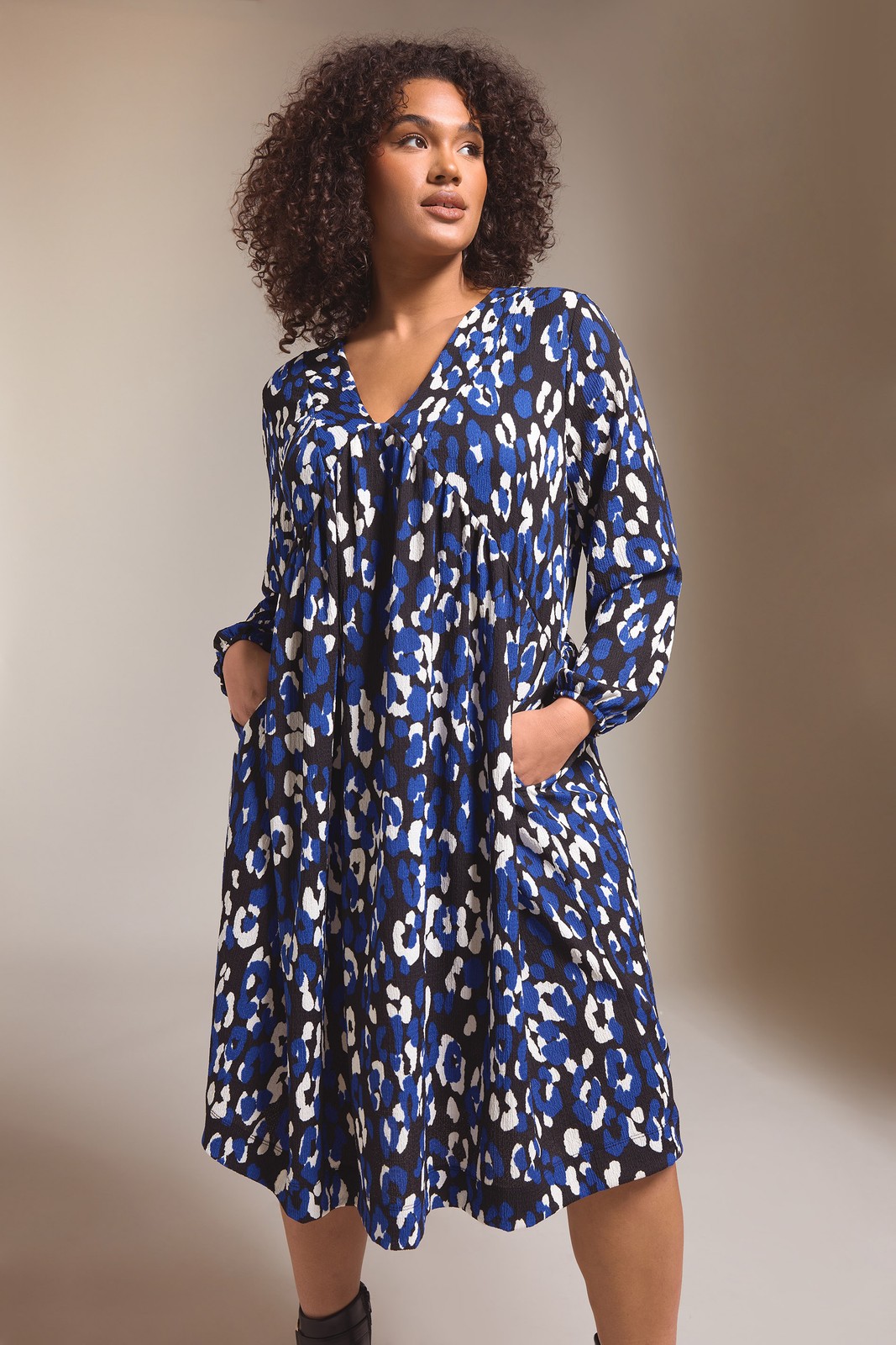 Evans Curve Women's Plus Size Animal Print Jersey Crepe Dress