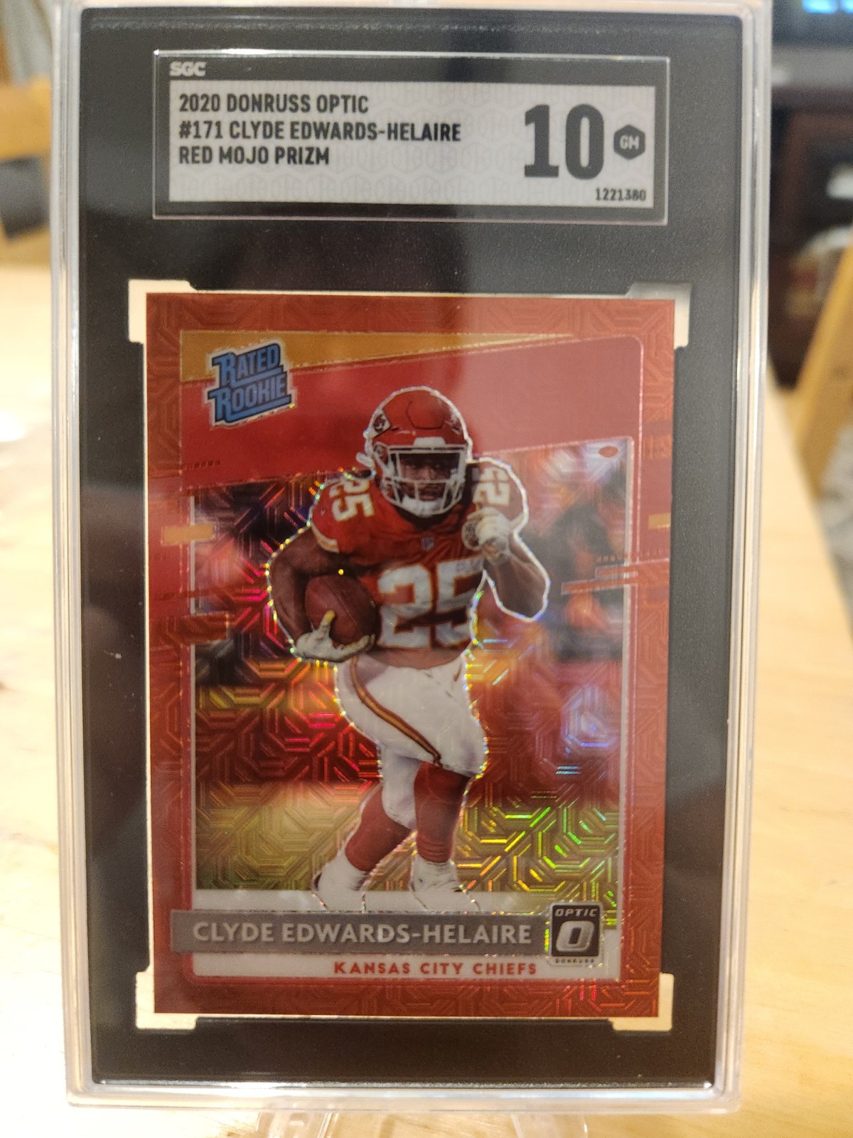 2020 Panini Donruss Optic Rookies Red Mojo Prizm Clyde Edwards-Helaire SGC 10!!