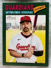 2026 Topps Heritage - Steven Kwan #139 Dark Green Border