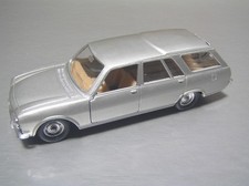 Solido #23C Peugeot 540 Break Station Wagon 1/43 scale Mint Condition