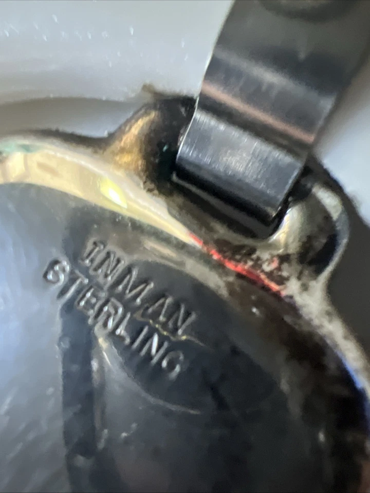 Anillo de dentición de plástico blanco con sonajero para bebé Inman de plata de ley en caja Foto 4 de 4