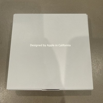 Mac Computers OS X Install Disc 1 & 2 Version 10.5.4 2008 Model 3A152 W/Manuals