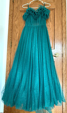 Prom Gown TLC SAY yes to the PROM excellent condition Green Size 7/8