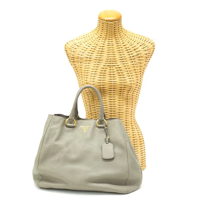 Vitello daino cheap prada