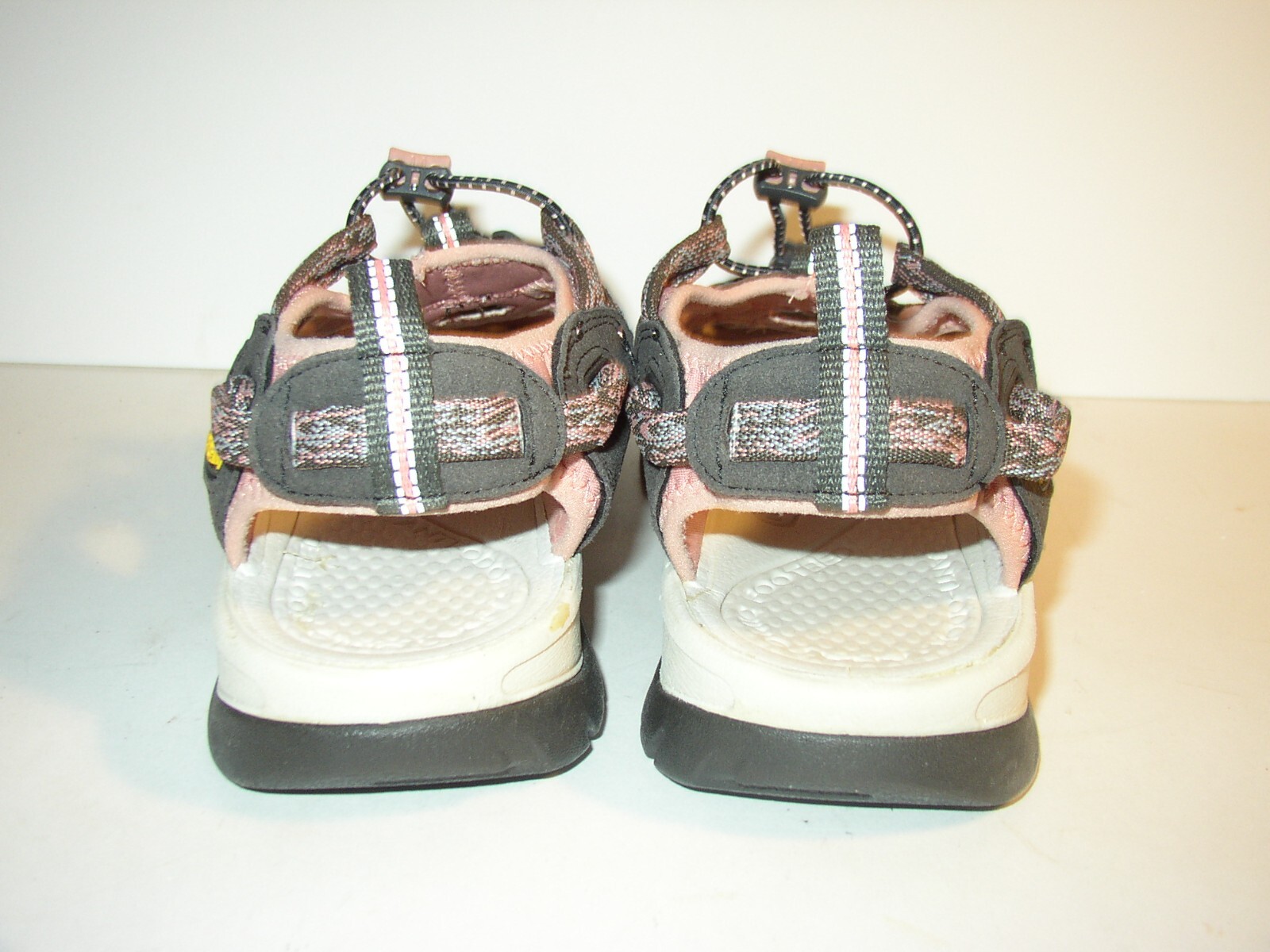 Sandali donna KEEN rosa nero impermeabili outdoor punta chiusa escursionismo misura 9 5