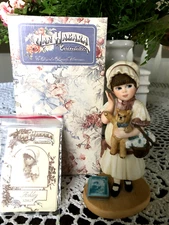 Jan Hagara Victorian Figurine ASHLEY Collectables Victorian With Card S20625 EUC