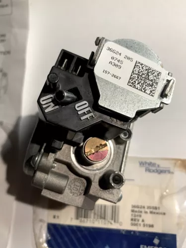 NEW - White Rodgers GEMINI 36G24 205 HVAC Furnace Gas Valve - FREE SHIPPING!!