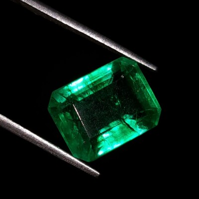 Émeraude Verte Naturelle De Colombie - 9,52 Carats - Pierre Certifiée GIL - Qualité Excellente