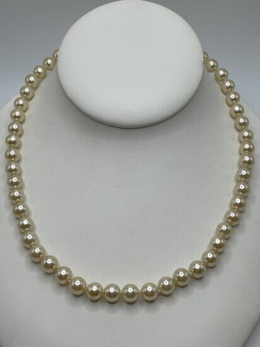 Vintage Classic Ivory Pearl Necklace Single Strand Luster Elegant 18” - Picture 4 of 10