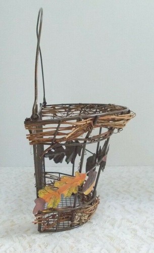 Decorative Autumn/Fall Leaves Wire Basket 9-1/2" Wide x 4-1/2" Deep x 6" Tall - Picture 3 of 6