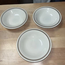 Mount Clemons Pottery/ set of 3/ 7.35” fruit bowls/ made in Japan