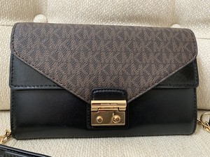 michael kors monogram crossbody