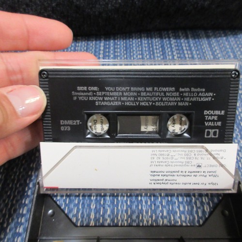 Neil Diamond His Very Best Cassette CBS DME2T-073 Canada TESTED - Picture 3 of 3