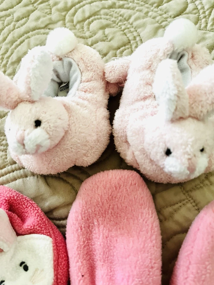Baby Slipper Socks Mittens Pink Bunny Sz NB -3 Months Gap Old Navy - Imagem 3 de 4
