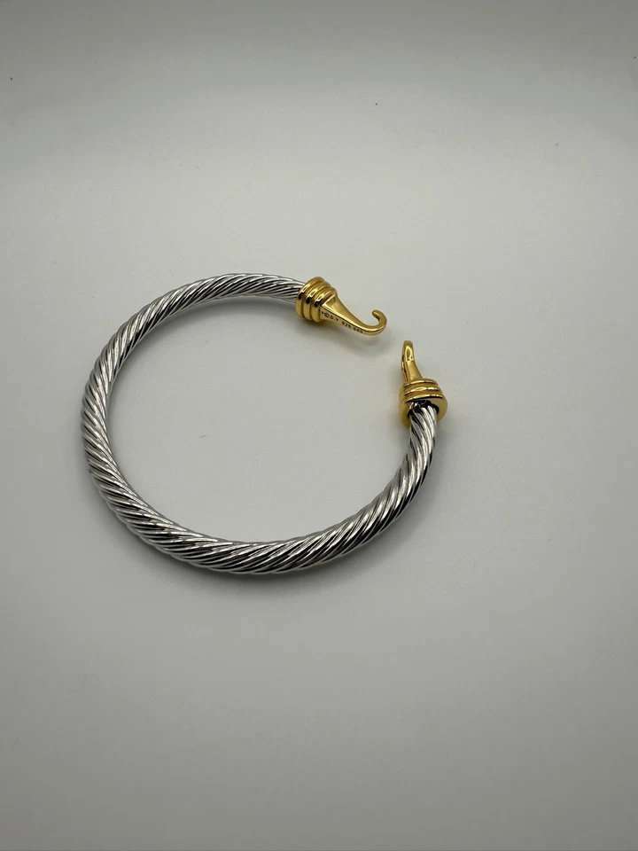 Pulsera David Yurman 18K y 925 con hebilla de cable 5 mm Foto 3 de 4