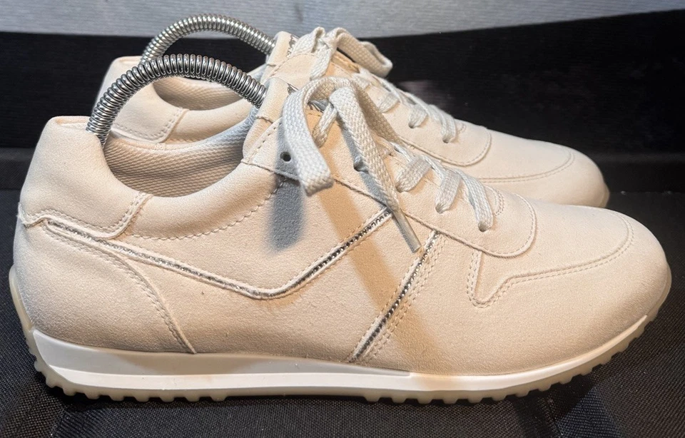 Zapatillas Bella Paul Green para mujer gamuza marfil talla 9 EE. UU. / 6,5 Reino Unido Foto 2 de 4