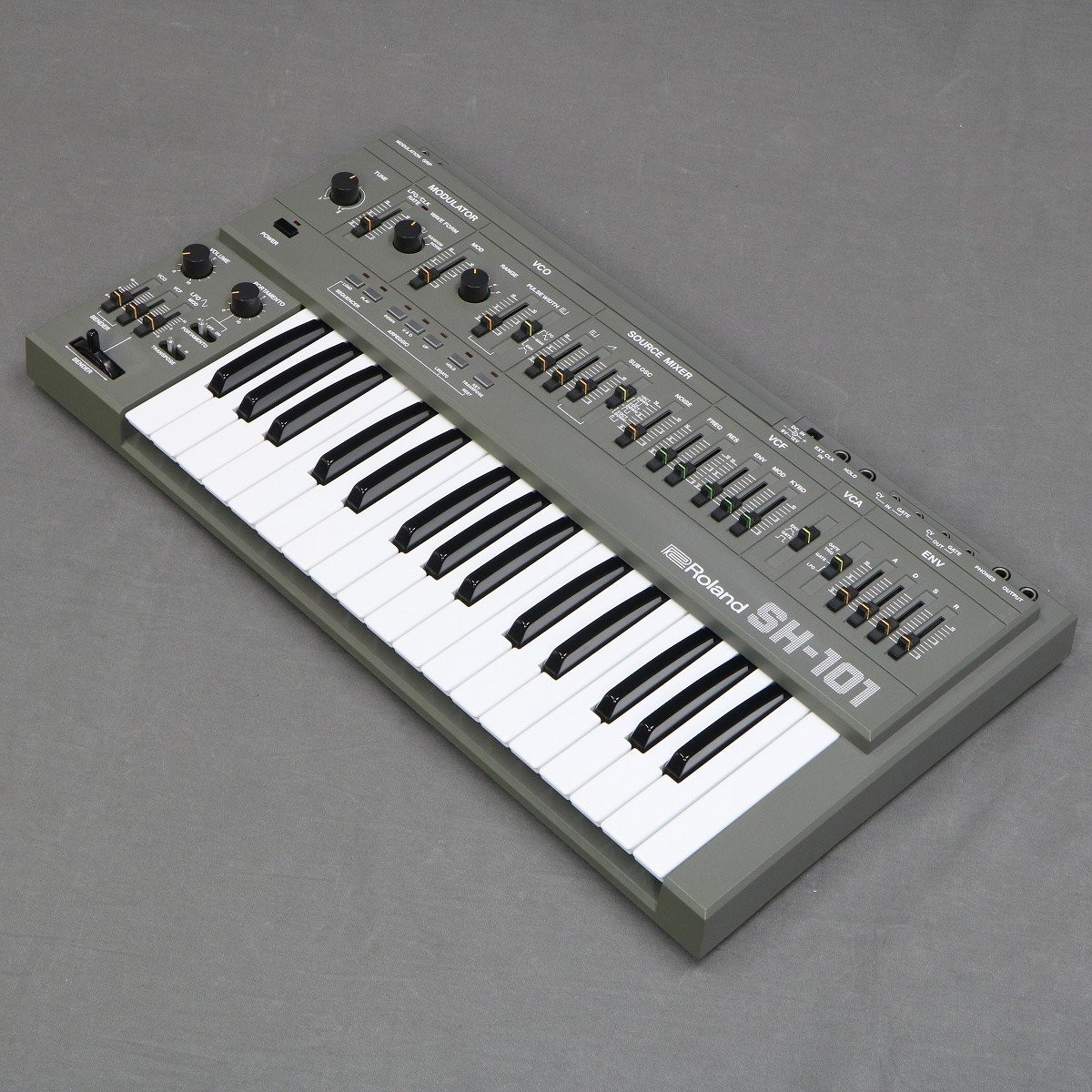 Roland SH-101 Vintage Analog Monophonic Synthesizer 1983