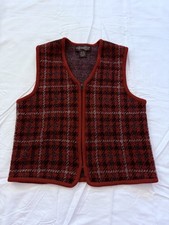 100 Wool Red Plaid Vest Size PS Retro Holiday Winter Ski Vintage