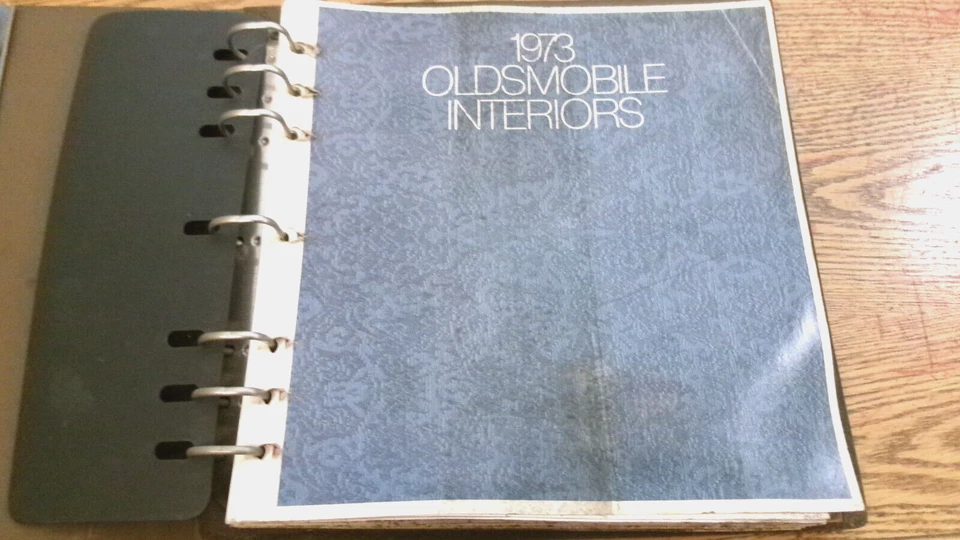 1973 Oldsmobile Cor, Pintura, Estofamento, Seletor de Acabamento Revendedores Álbum - Imagem 2 de 4