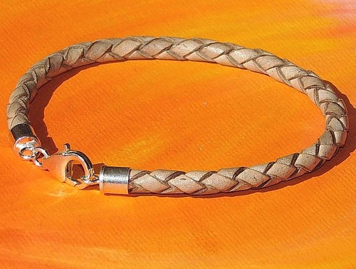 Mens /Ladies 4mm Antique Beige leather & sterling Silver bracelet - Lyme Bay Art - 第 1/3 張圖片