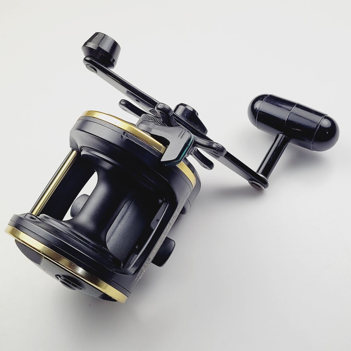 Daiwa Sealine 20 SH Reel Made in Japan Long Cast Surf Boxed