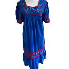 Go Softly Dress Sz XS Mumu Strawberry Cottage Folk Blue Embroidered Midi Modest