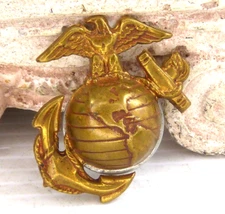 Vintage WWII ? Marine Corps Eagle Globe Anchor Hat Pin Badge USMC EGA
