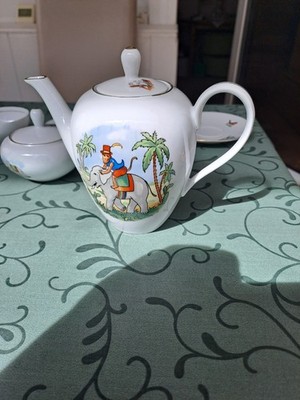 Teeservice für Kinder, alt, Bavaria, kl. Teekanne, Zuckerdose, 2 Tassen, 3Teller
