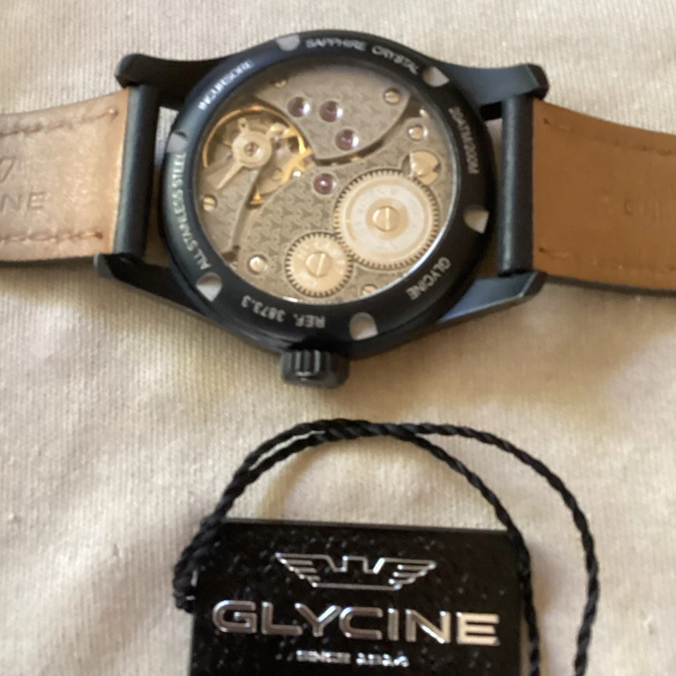 Movimiento mecánico de viento manual suizo Glycine Incursore 44 mm Foto 3 de 4