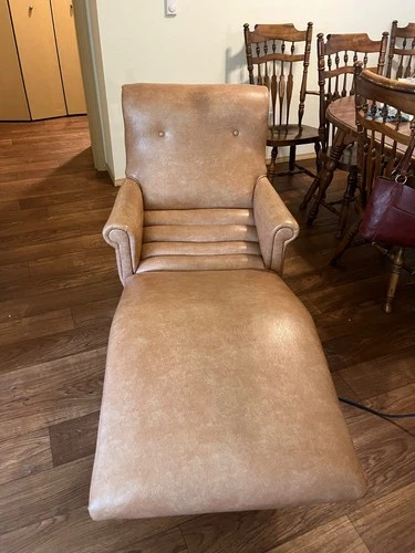 Vintage Contour chair lounge Co massage chair