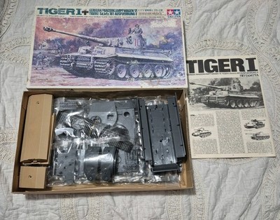 VINTAGE 1970S Tamiya DTW111 1/25 Scale Tiger I Vintage Model With Sealed Bags!