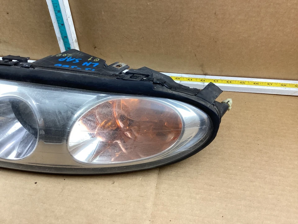 Левая передняя фара в сборе со стороны водителя для Oldsmobile Aurora 2001-2003 годов выпуска от оригинального производителя - Изображение 4 из 4