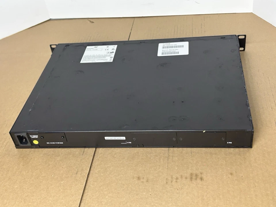 Conmutador Gigabit Brocade FLS 648 FLS648 LS 648 10/100/1000 48 puertos Foto 3 de 4