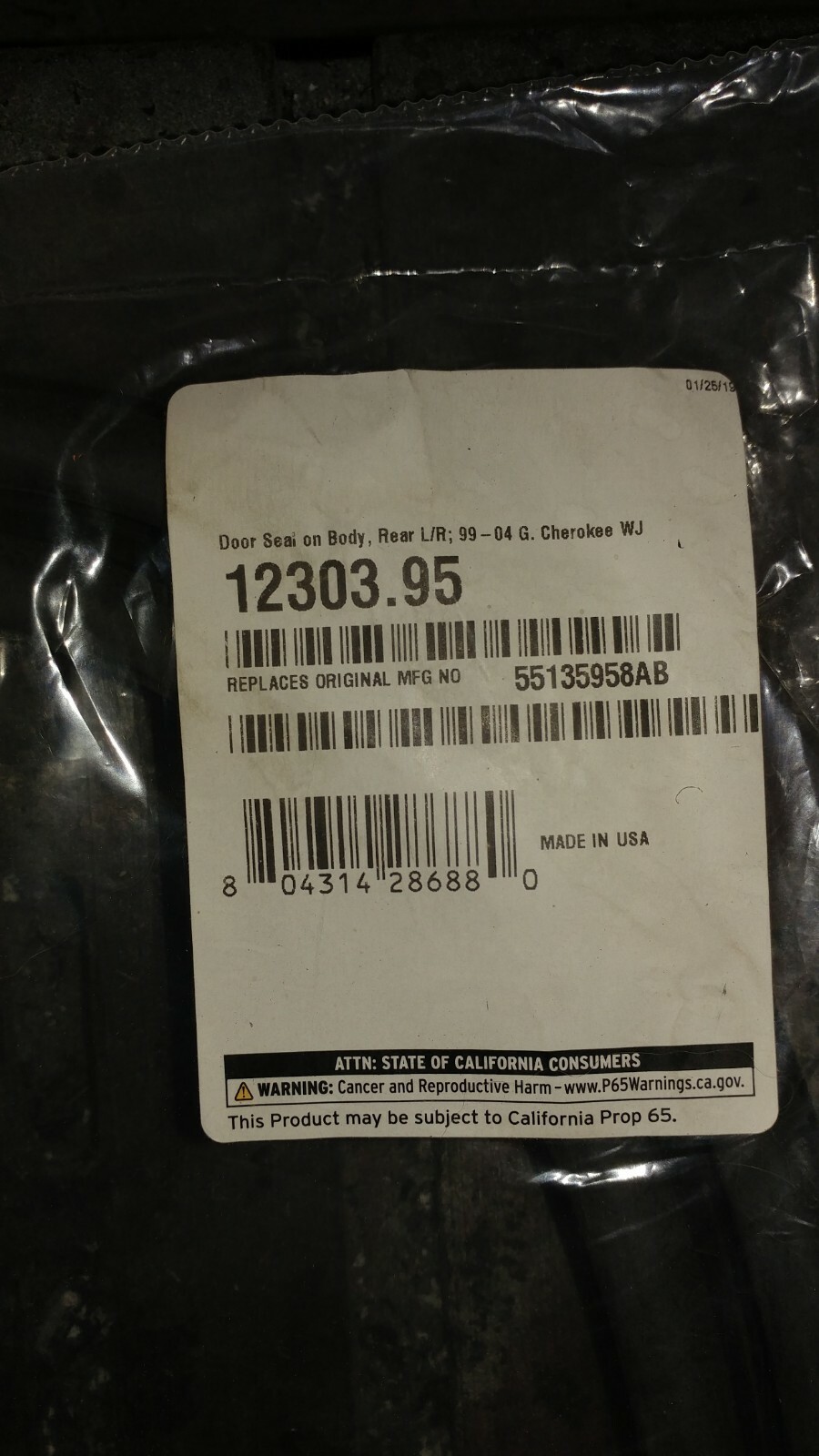 Omix-Ada 12303.95 Door Seal on Body For 99-04 Grand Cherokee (WJ)