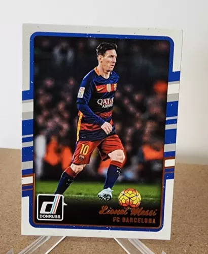 2016-17 Panini Donruss Lionel Messi #29 FC Barcelona