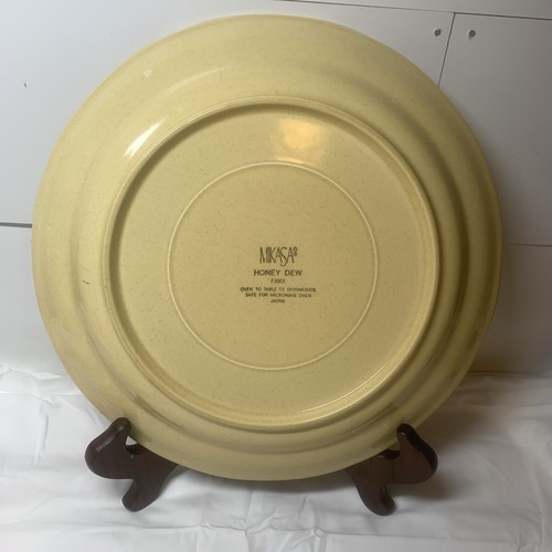 Mikasa Honey Dew 10 ¾” Dinner Plate Fruit Center Scalloped Edge Dinner Plate - Picture 3 of 5