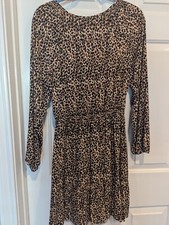 Old Navy, Long Sleeve Cheetah Women's Dress Size M-Elastic Waist-Excellent Shape