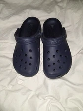 crocs classic clogs womens 7 men's 5 navy blue EUC lightly worn 