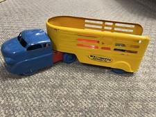  Vintage Pressed Steel Wyandotte Express Livestock Cattle Hauler Truck 17" Long
