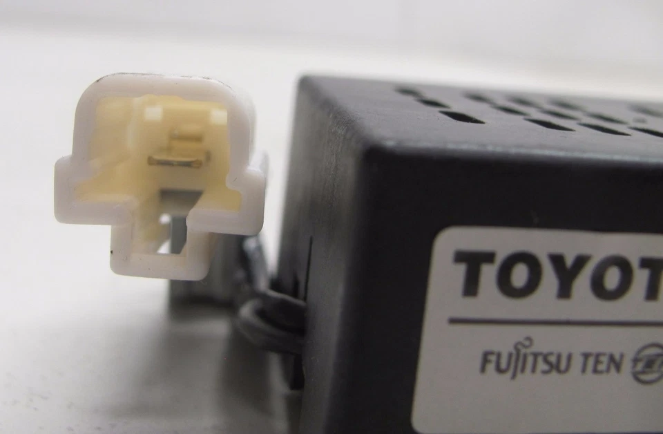 Relé de filtro de ruido de antena Toyota Avalon 2000-2004 90084-98029 OEM KM508266 Foto 3 de 4